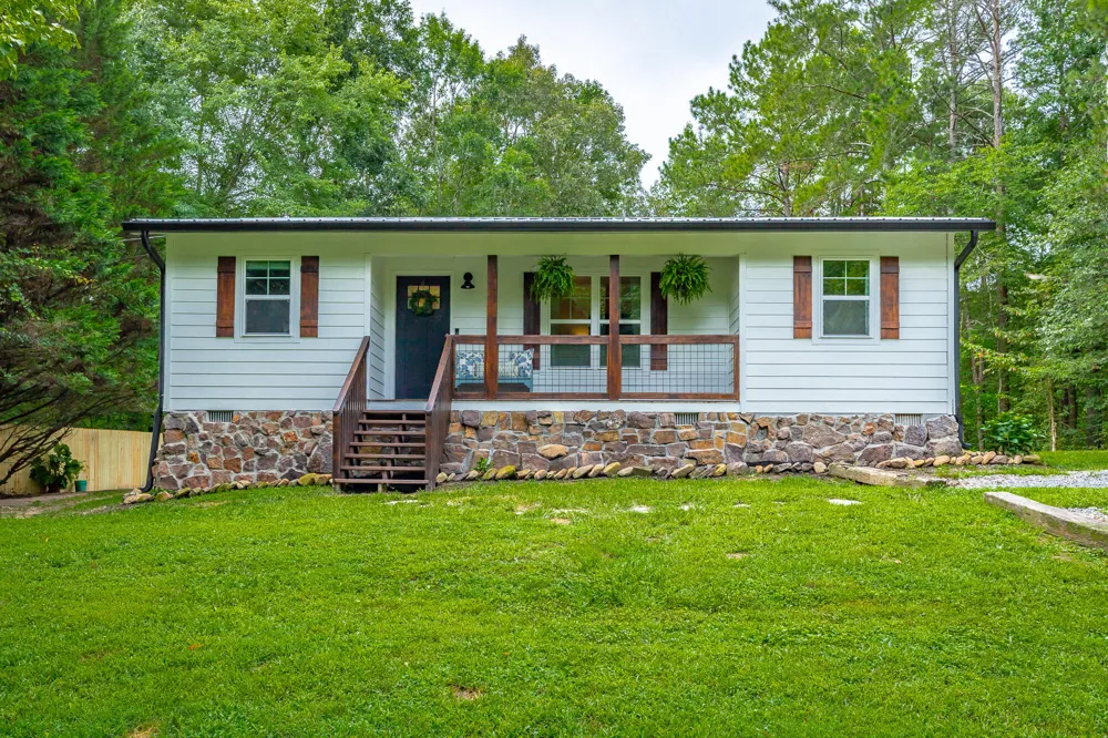 469 Round Pond Road LaFayette, GA 30728
