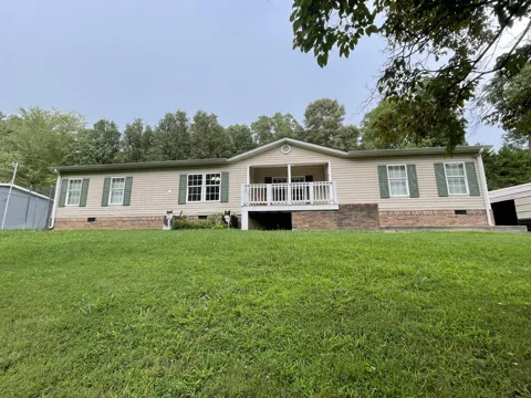 138 Burl Oaks Drive NE