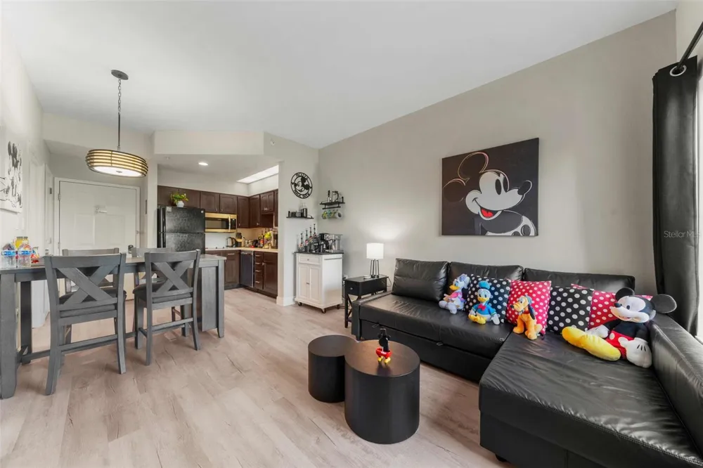 8303 PALM PARKWAY #404 Orlando, FL 32836