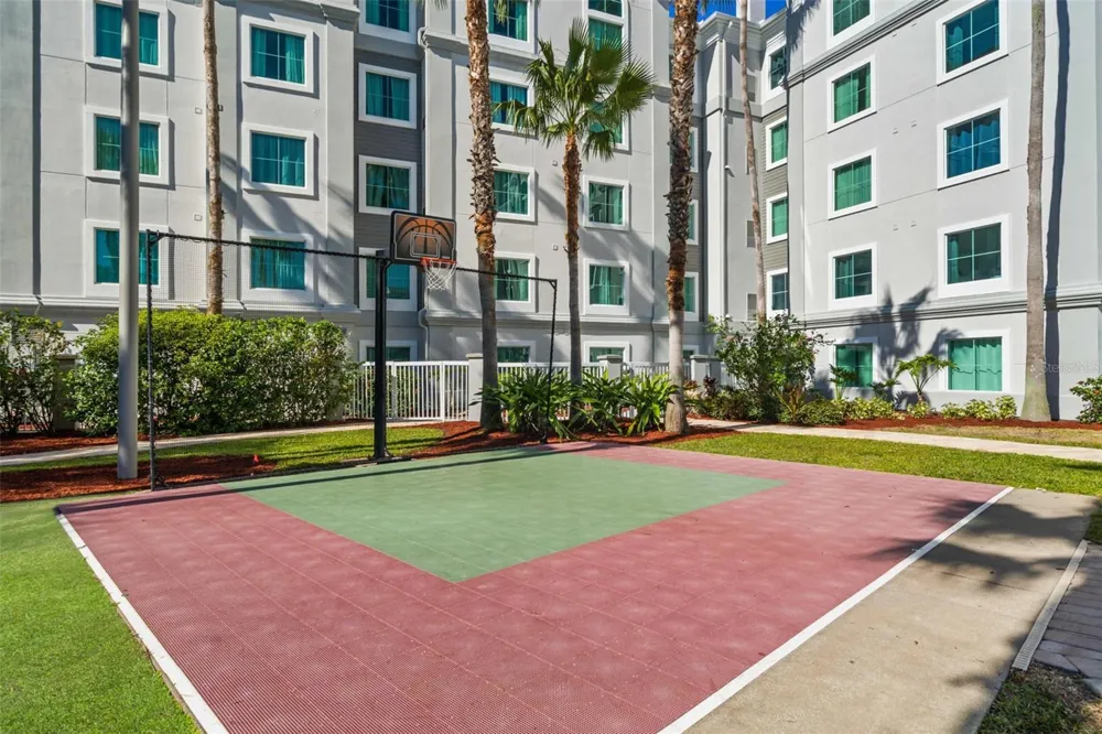 8303 PALM PARKWAY #404 Orlando, FL 32836