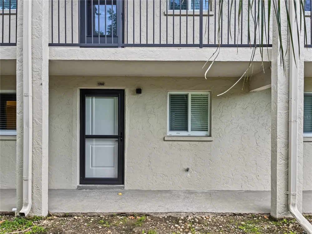 6470 HOLLYWOOD BOULEVARD #104 Sarasota, FL 34231