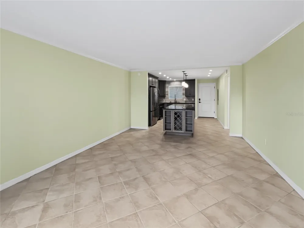 6470 HOLLYWOOD BOULEVARD #104 Sarasota, FL 34231
