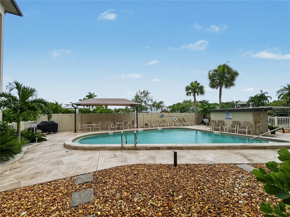 6470 HOLLYWOOD BOULEVARD #104 Sarasota, FL 34231
