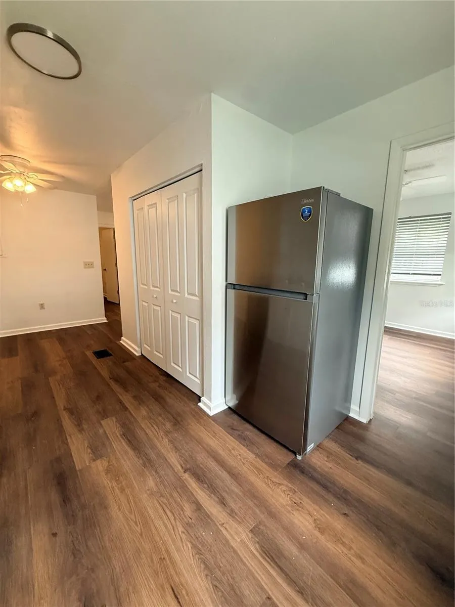 229 W WISCONSIN AVENUE Deland, FL 32720