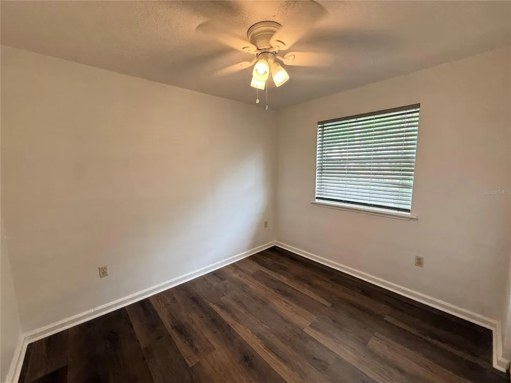 229 W WISCONSIN AVENUE Deland, FL 32720