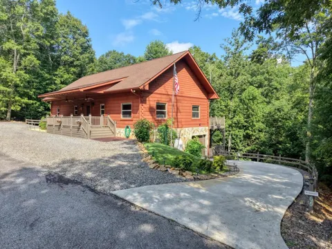 66 Huntington Circle