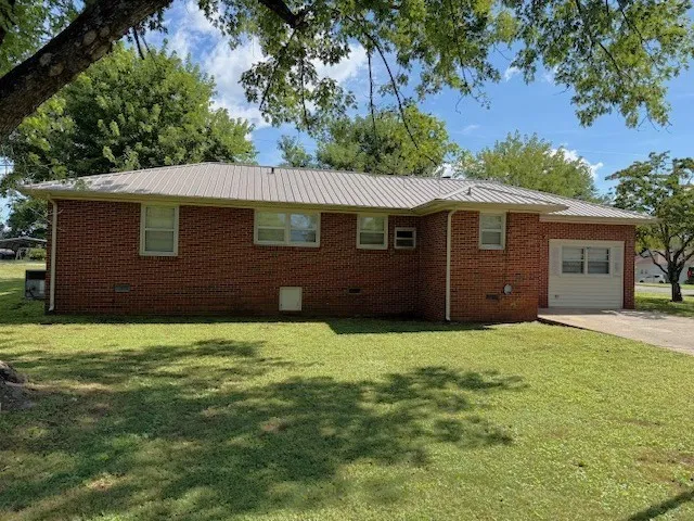 108 Black St McMinnville, TN 37110