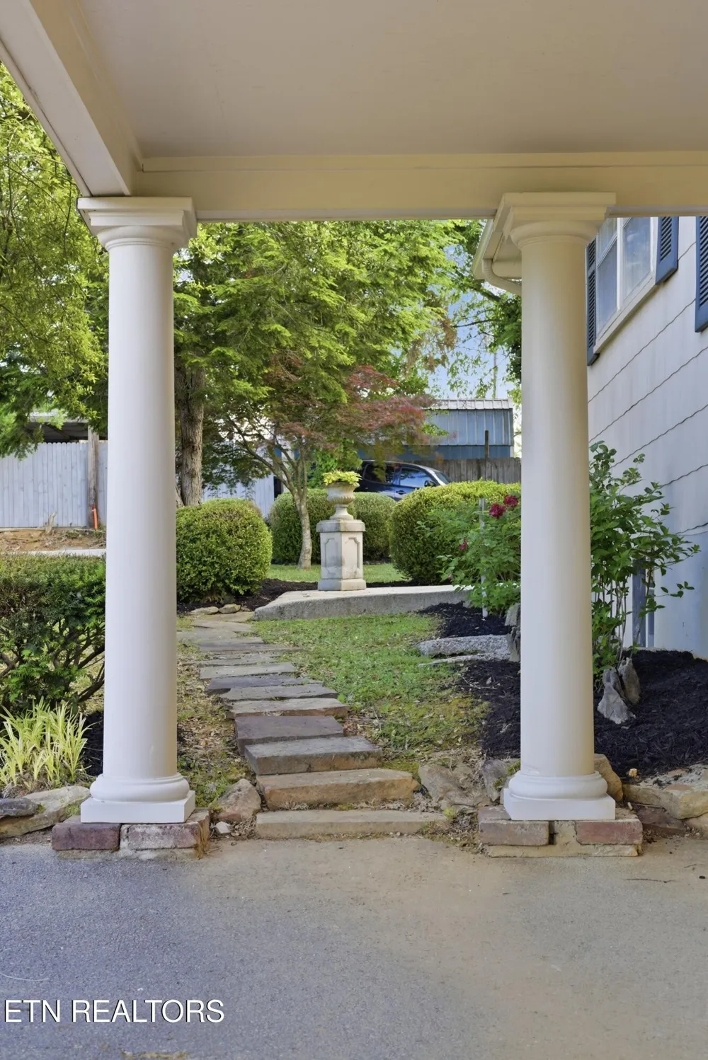 617 Mill St Kingston, TN 37763