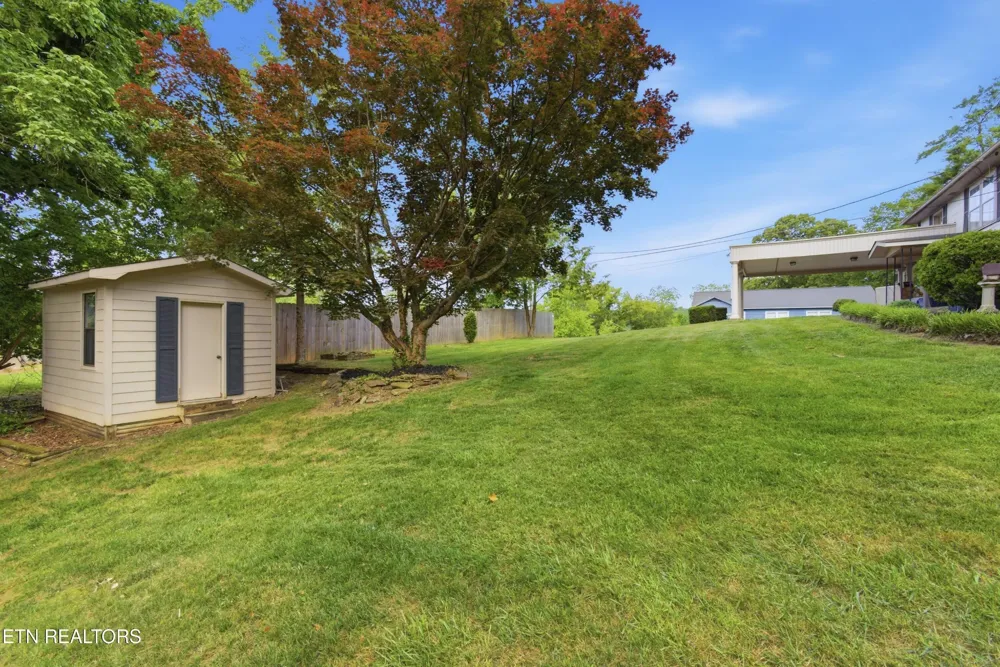617 Mill St Kingston, TN 37763