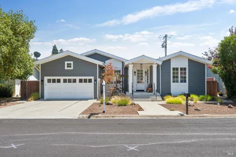 488 Washington Court