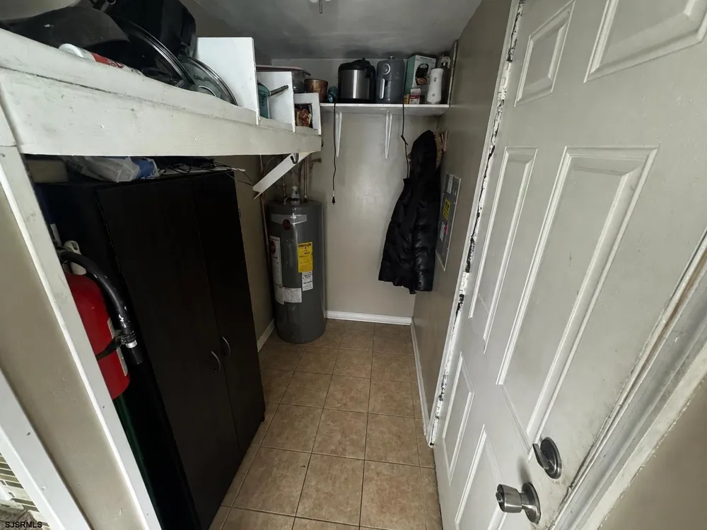 221 Meyner Ln Newtonville, NJ 08346