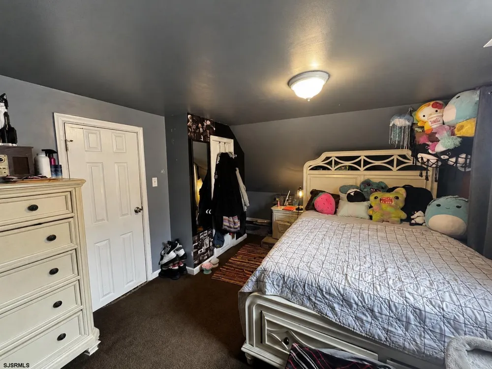 221 Meyner Ln Newtonville, NJ 08346