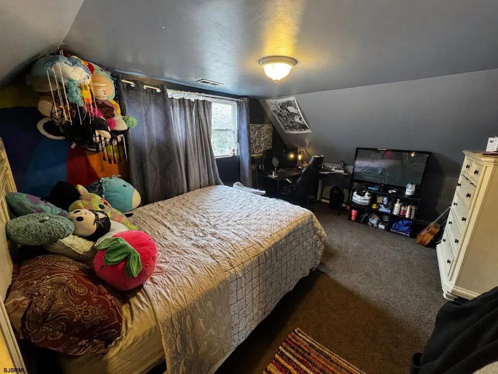 221 Meyner Ln Newtonville, NJ 08346