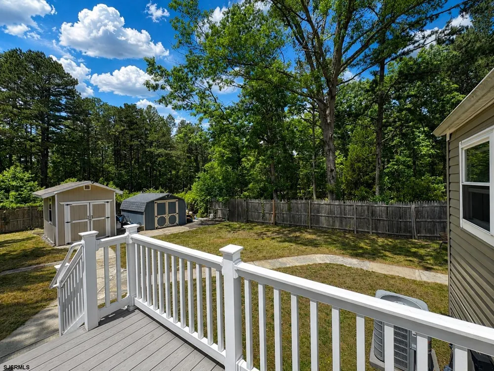 221 Meyner Ln Newtonville, NJ 08346
