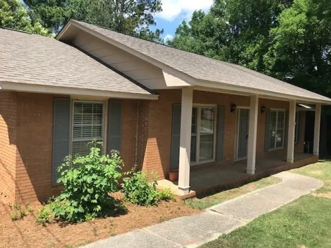 1915 Coventry Drive