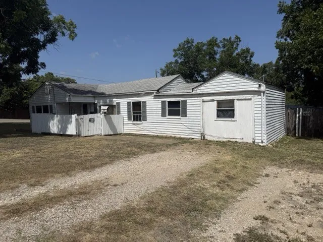 3815 Beverly Drive Beverly Hills, TX 76711