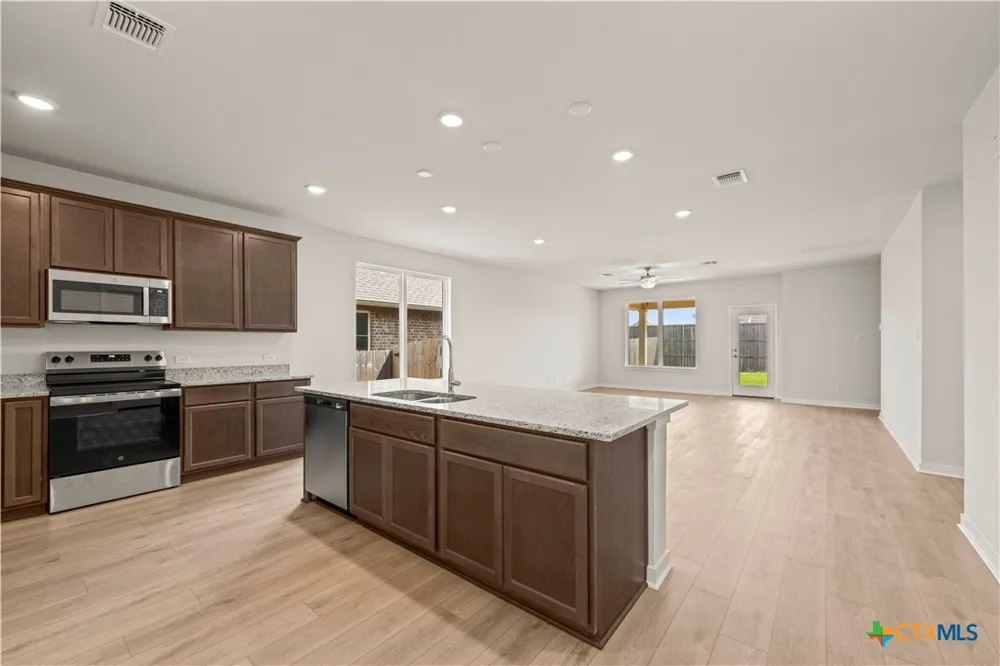 4667 Allison Drive Belton, TX 76513