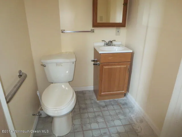 14 Buttonwood Avenue Eatontown, NJ 07724