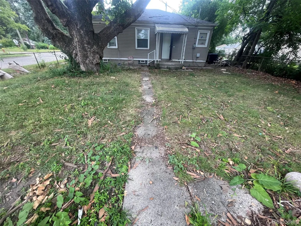 24055 Florence Street Detroit City, MI 48219