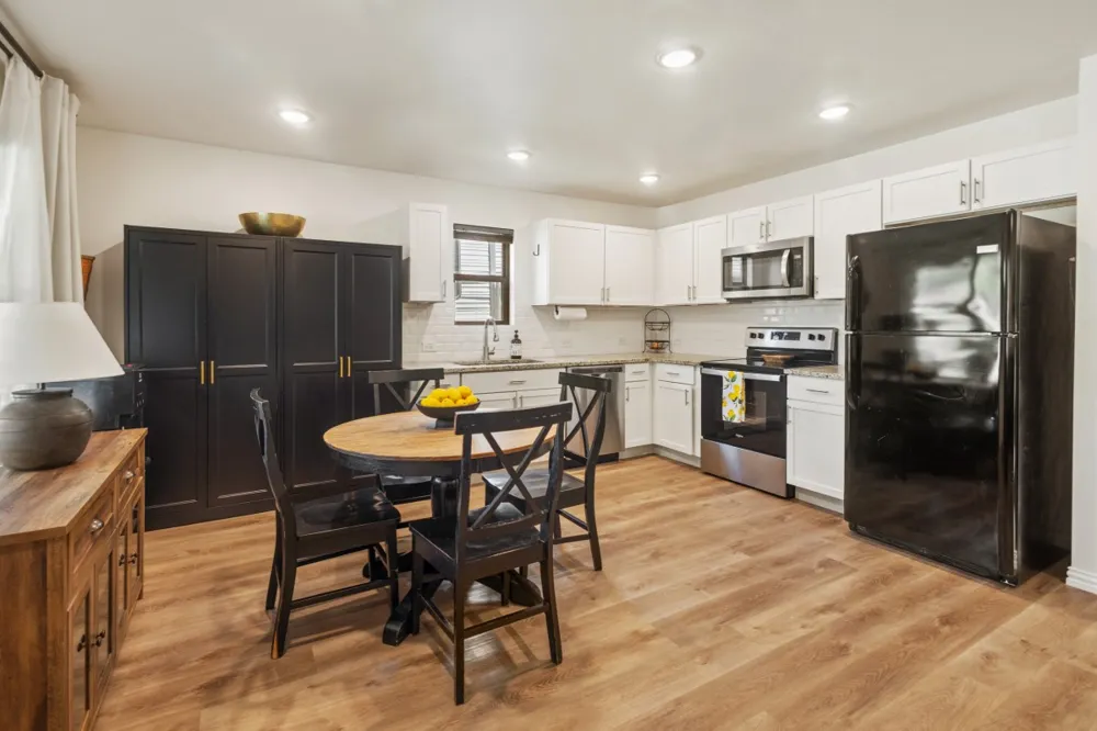 6121 Choctaw Drive Mabank, TX 75156