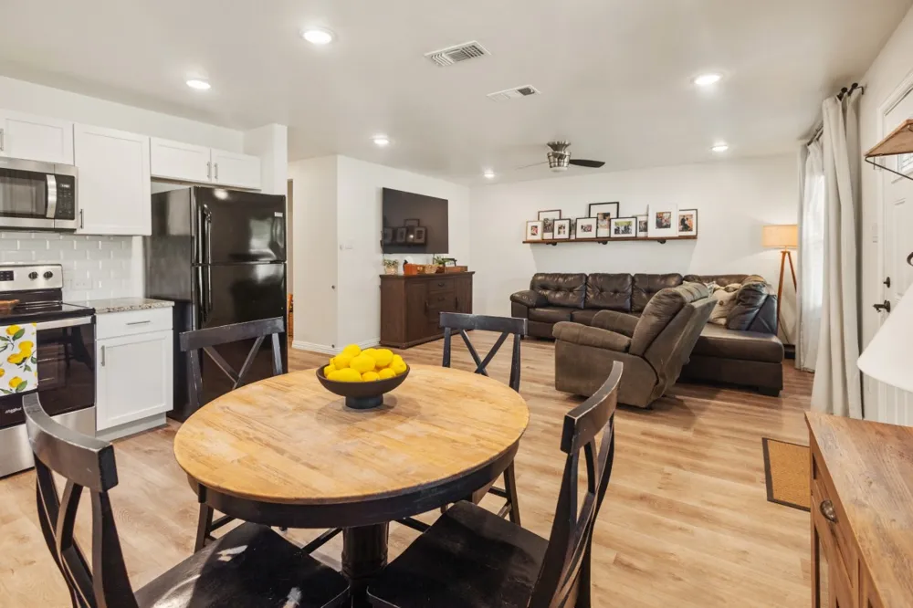6121 Choctaw Drive Mabank, TX 75156