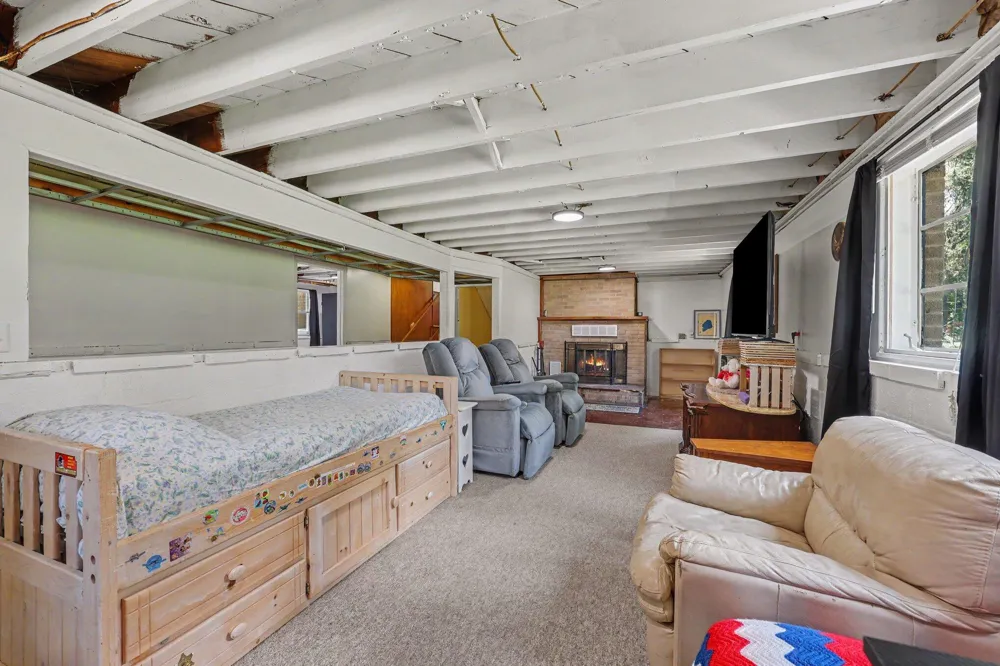 8550 Meridian Road Henrietta Township, MI 49272
