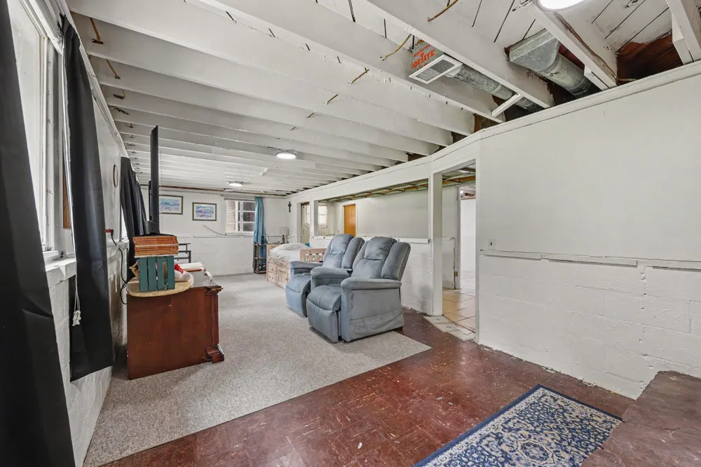 8550 Meridian Road Henrietta Township, MI 49272