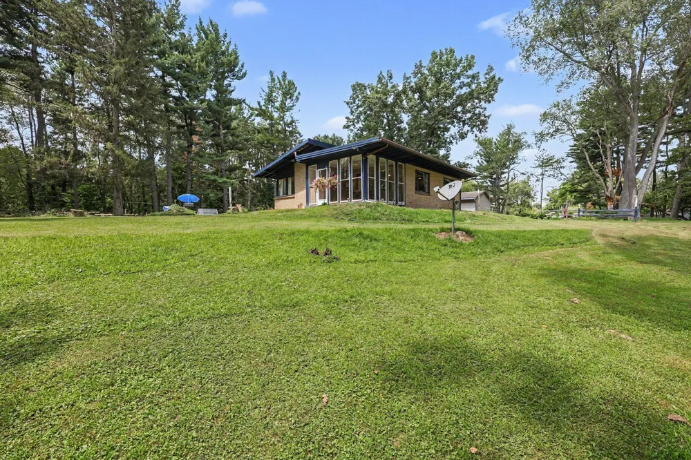 8550 Meridian Road Henrietta Township, MI 49272