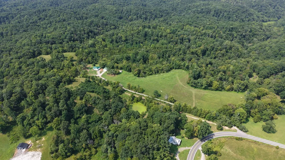 194 Davenport Ln Lafayette, TN 37083