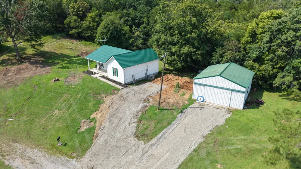 194 Davenport Ln Lafayette, TN 37083