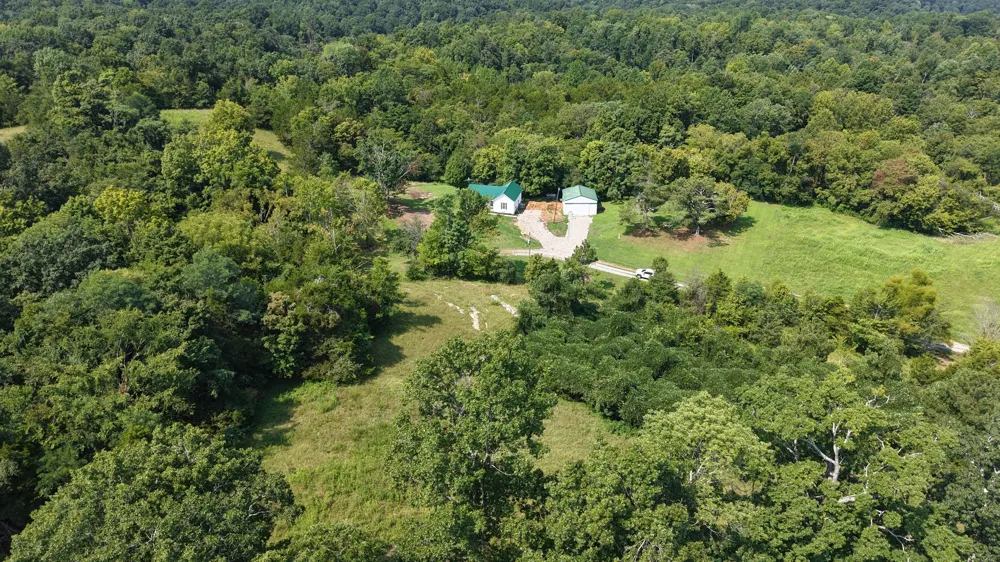 194 Davenport Ln Lafayette, TN 37083