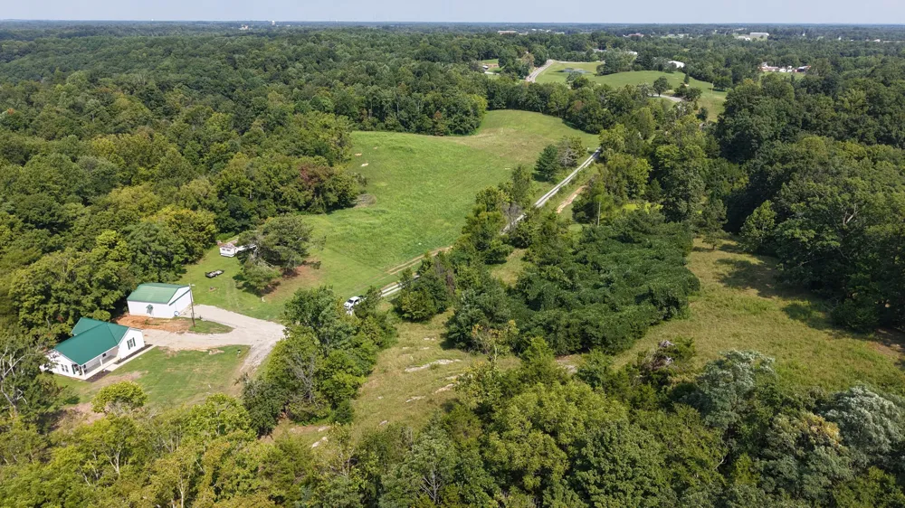 194 Davenport Ln Lafayette, TN 37083