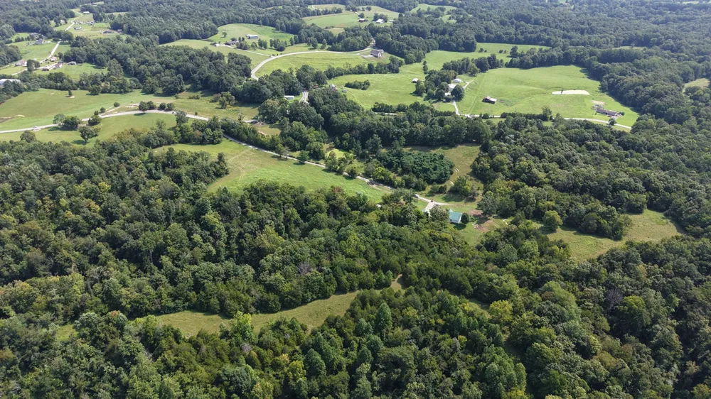 194 Davenport Ln Lafayette, TN 37083