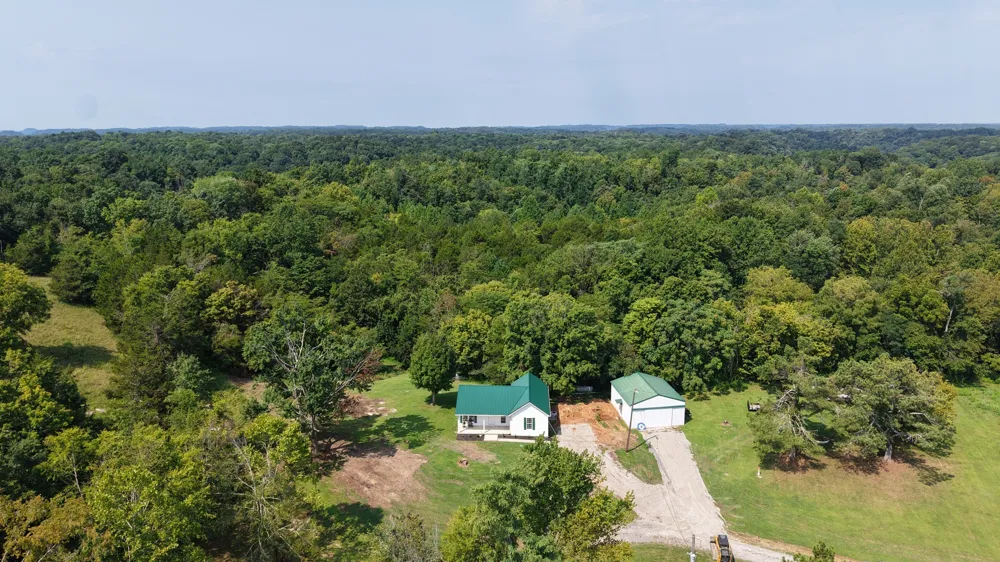 194 Davenport Ln Lafayette, TN 37083