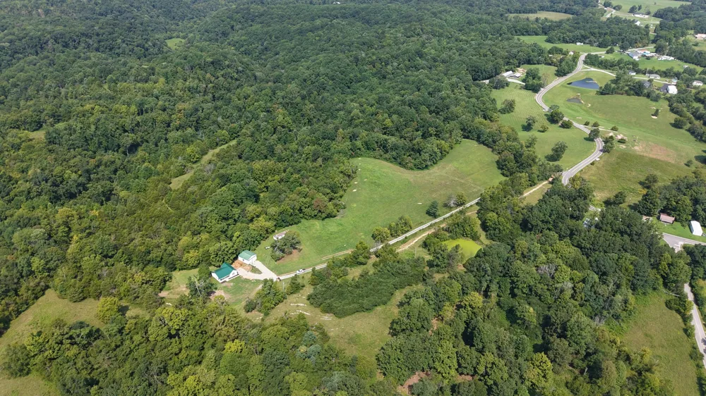 194 Davenport Ln Lafayette, TN 37083
