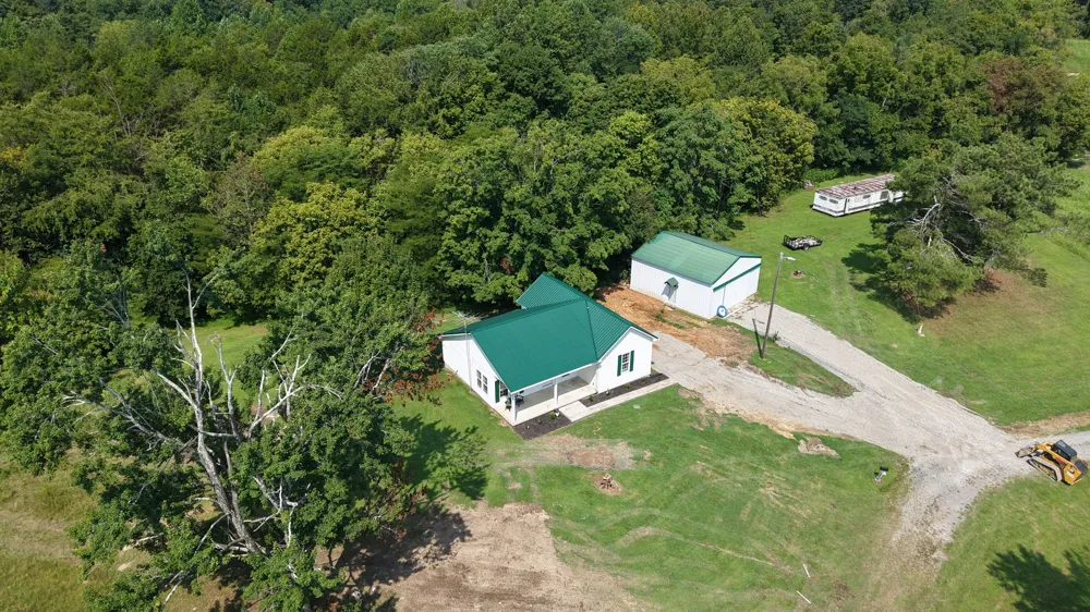 194 Davenport Ln Lafayette, TN 37083