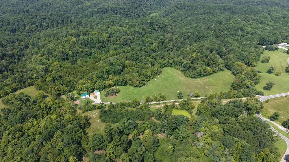 194 Davenport Ln Lafayette, TN 37083
