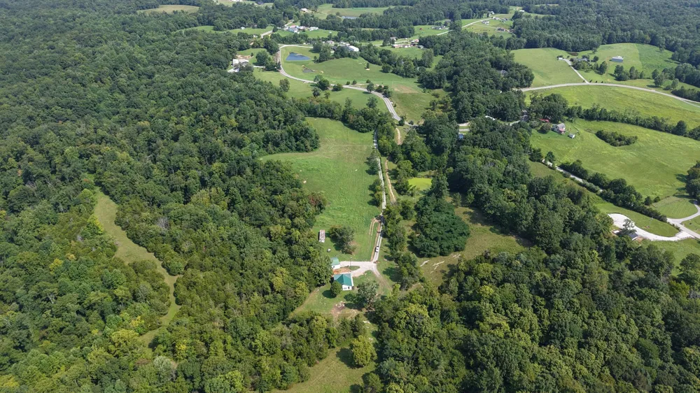 194 Davenport Ln Lafayette, TN 37083