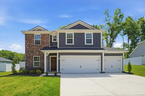 6 Fairlawn Dr