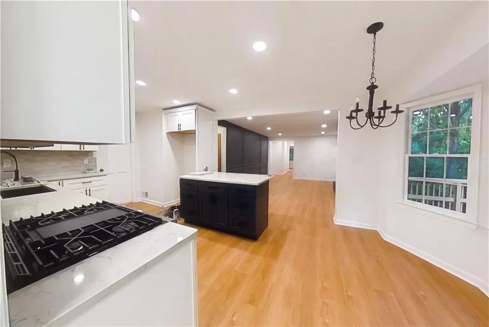 4877 Alpine Dr SW Lilburn, GA 30047