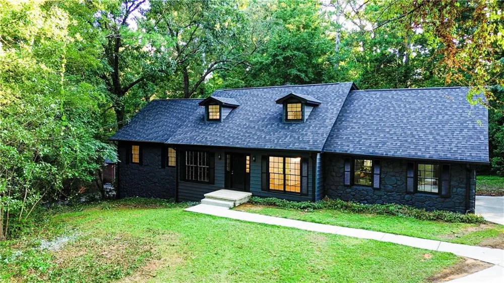 4877 Alpine Dr SW Lilburn, GA 30047