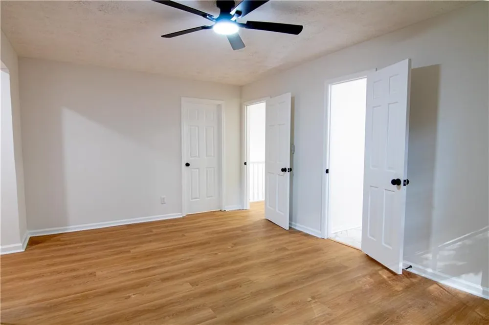4877 Alpine Dr SW Lilburn, GA 30047