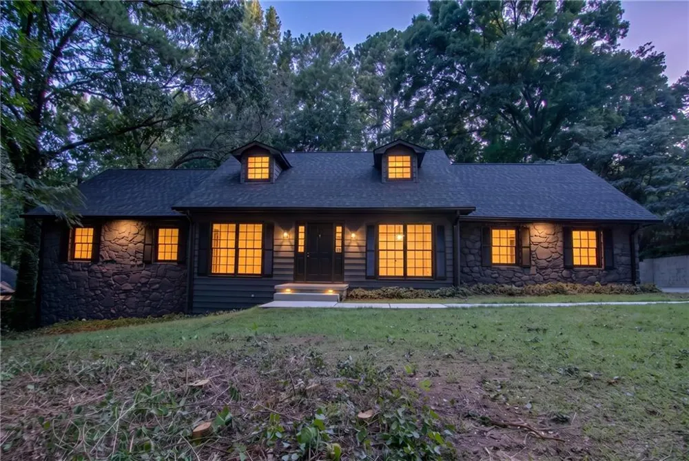 4877 Alpine Dr SW Lilburn, GA 30047