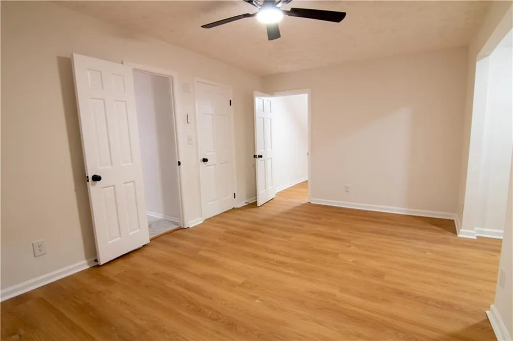 4877 Alpine Dr SW Lilburn, GA 30047