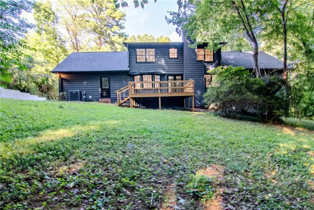 4877 Alpine Dr SW Lilburn, GA 30047