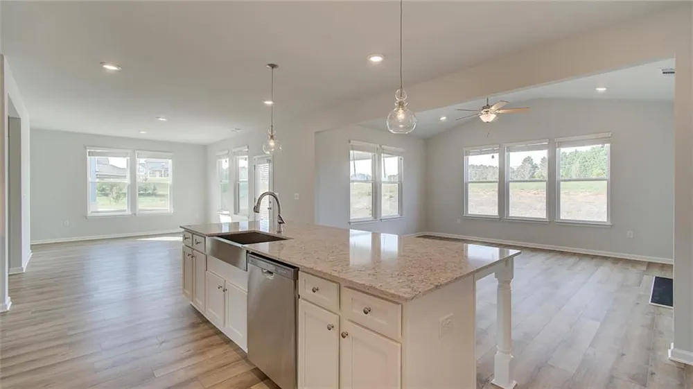 536 Redcrest Drive Locust Grove, GA 30248