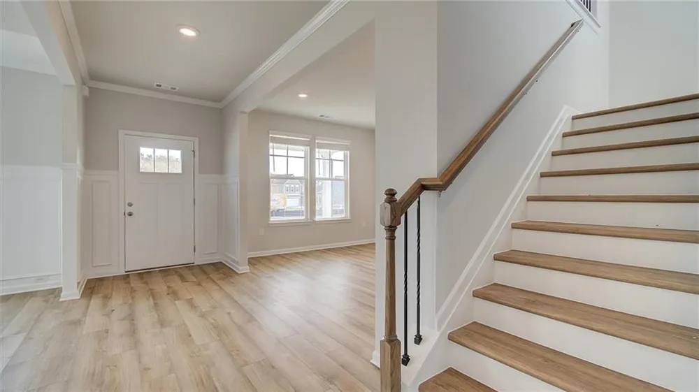 536 Redcrest Drive Locust Grove, GA 30248