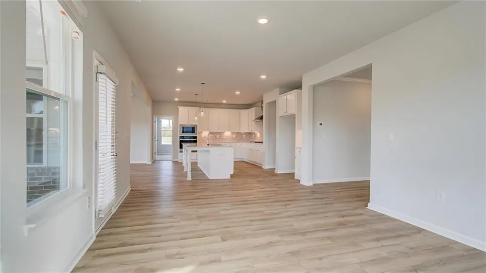536 Redcrest Drive Locust Grove, GA 30248