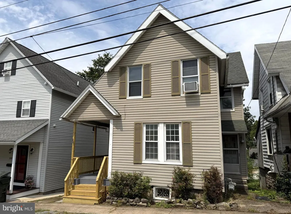 321 E LAMB STREET Bellefonte, PA 16823