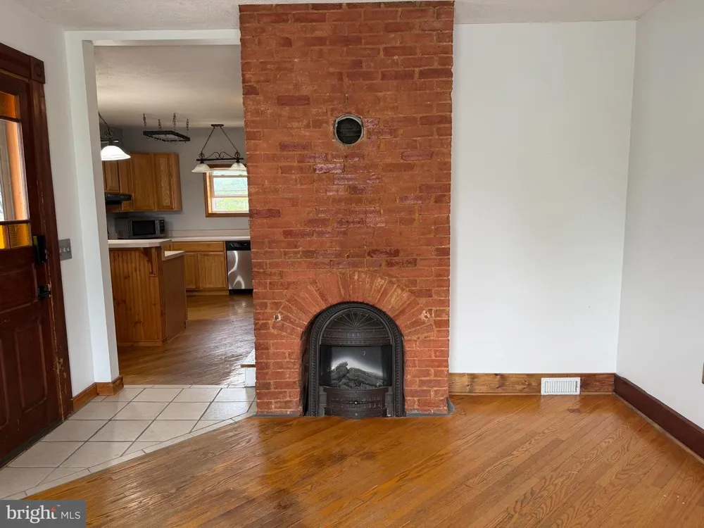 321 E LAMB STREET Bellefonte, PA 16823